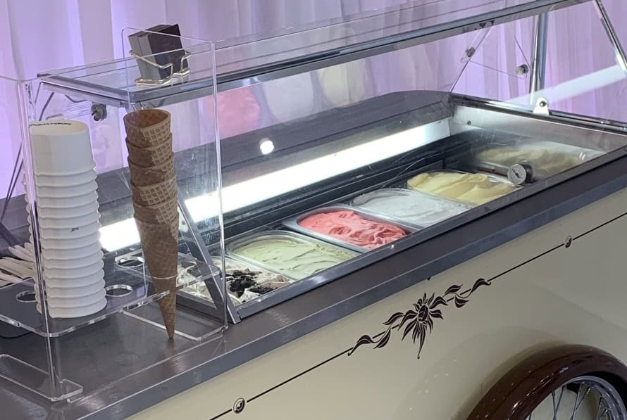 gelato cart at wedding, Fior Parkville