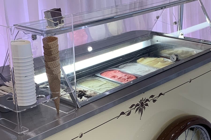 gelato cart at wedding, Fior Parkville